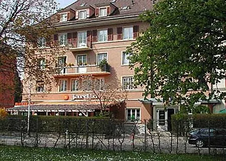 Szálloda Jardin Bern