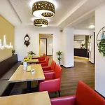 Jardin Hotel 3*