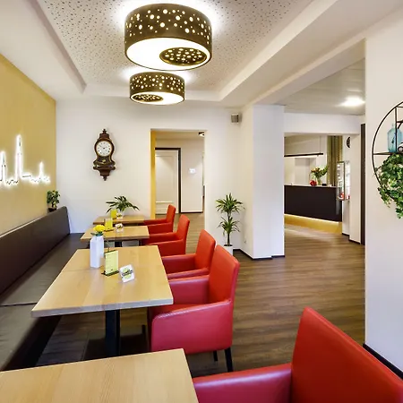 Jardin Hotel 3*